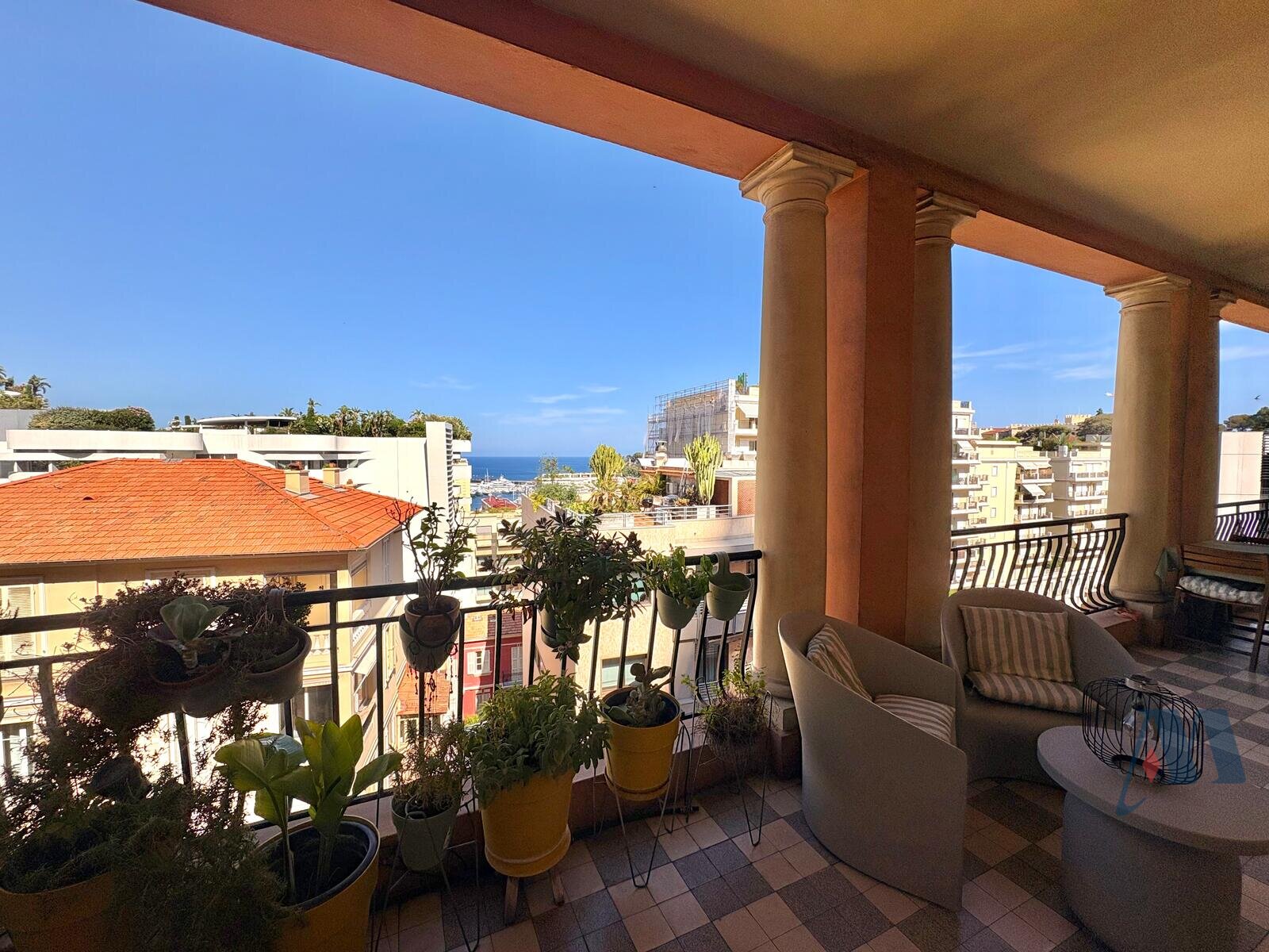 APPARTEMENT 4/5 PIECES - CONDAMINE - 1 / 1