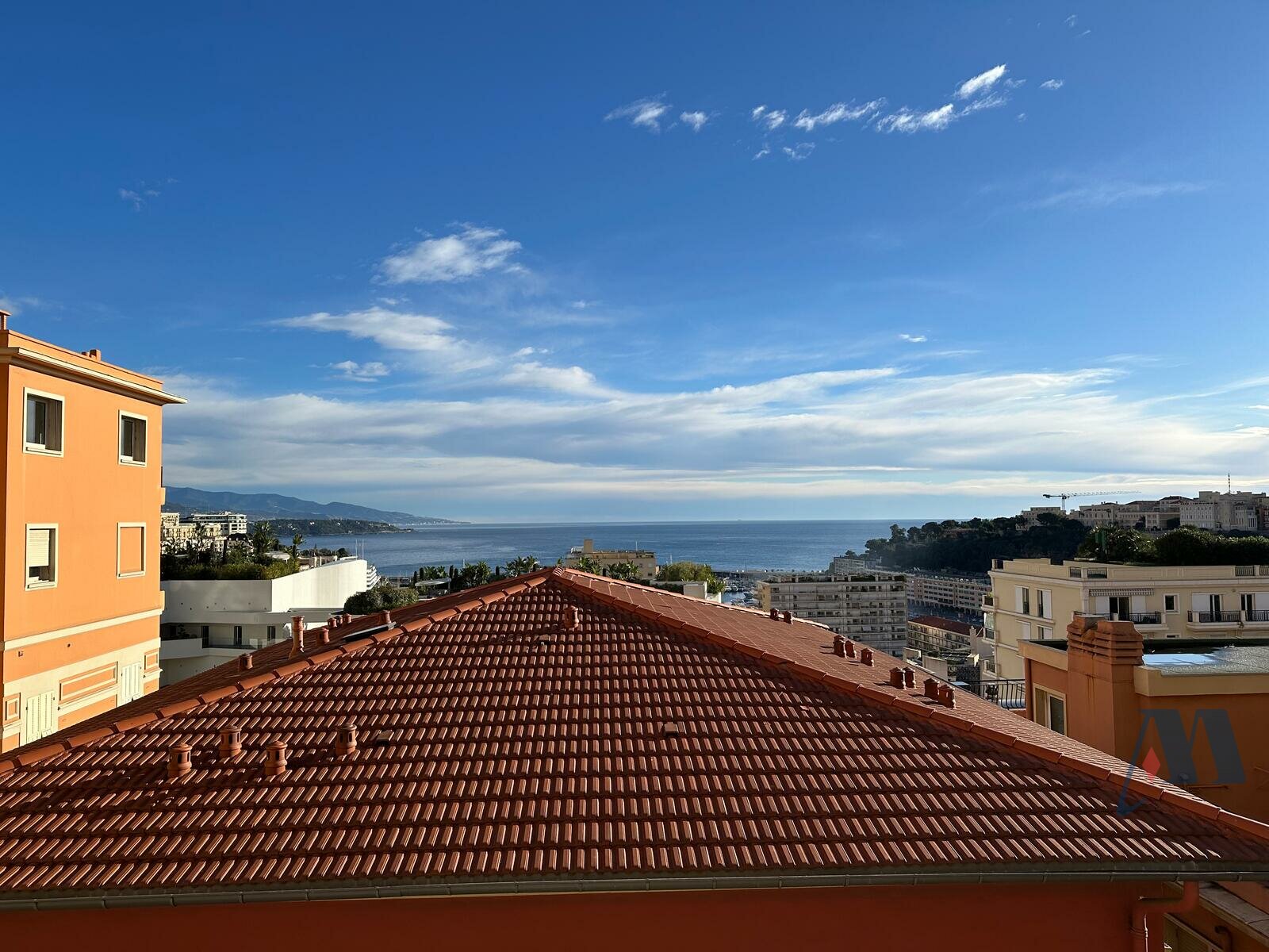 APPARTEMENT 3 PIECES - CONDAMINE - 2 / 8