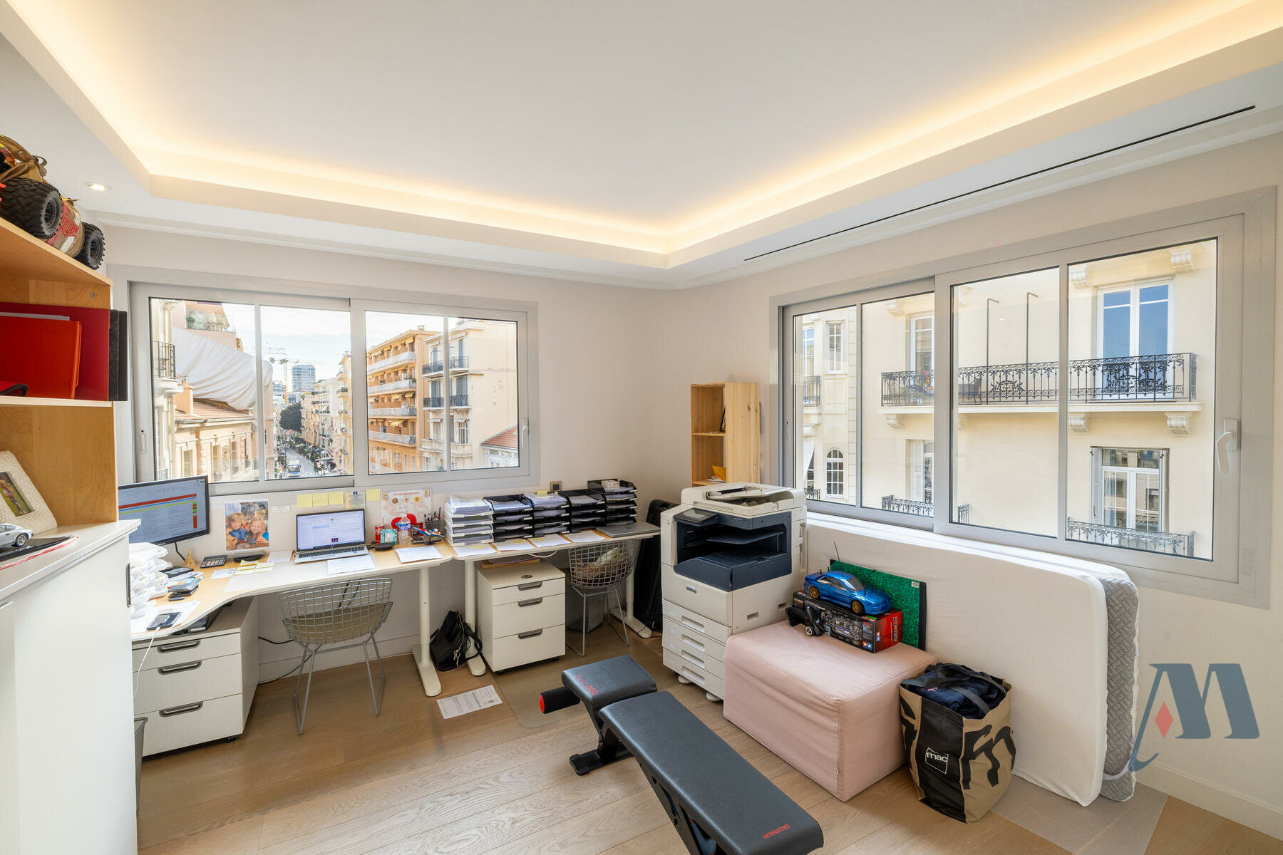 APPARTEMENT 5 PIECES - CARRE D'OR - 20 / 23