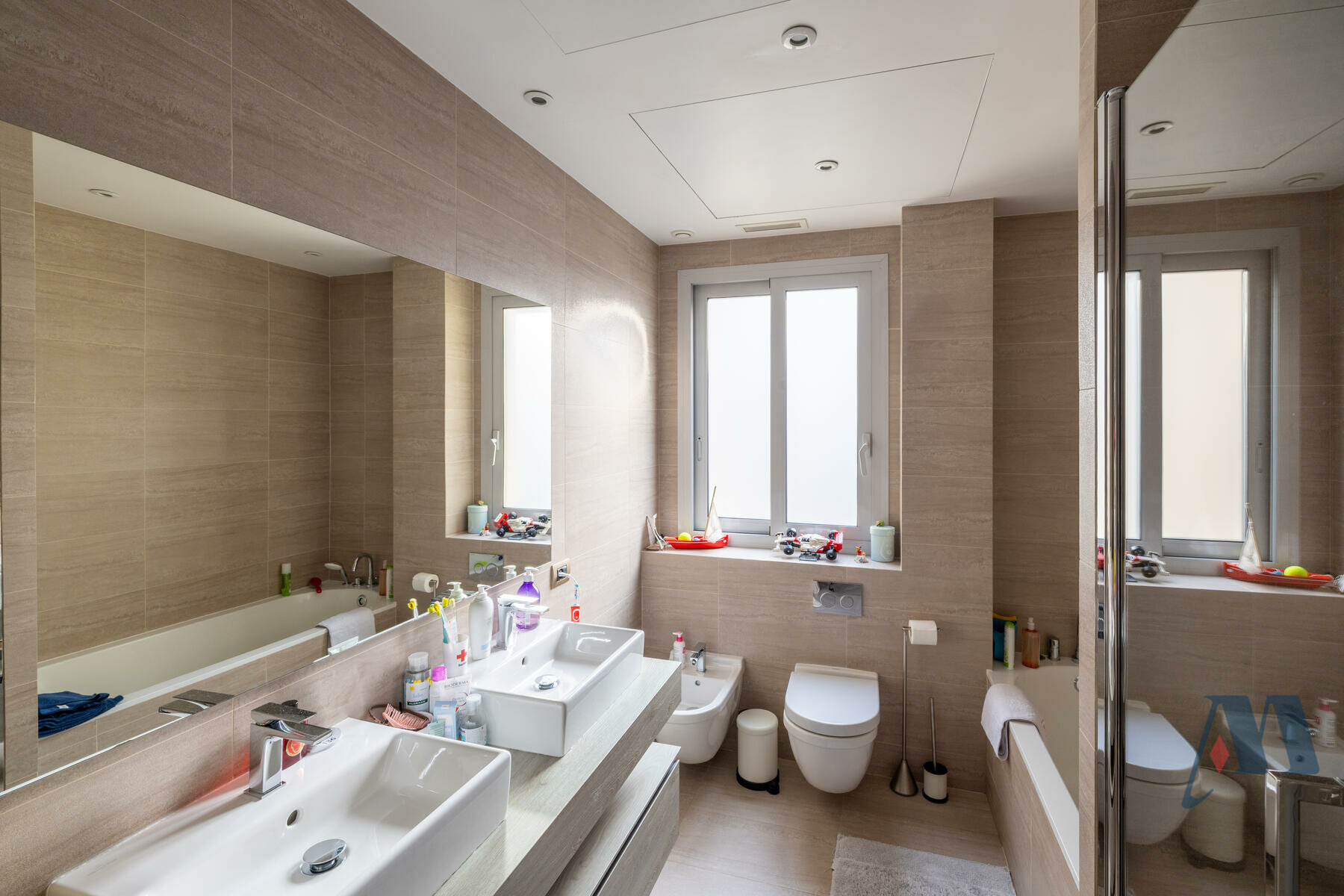 APPARTEMENT 5 PIECES - CARRE D'OR - 19 / 23