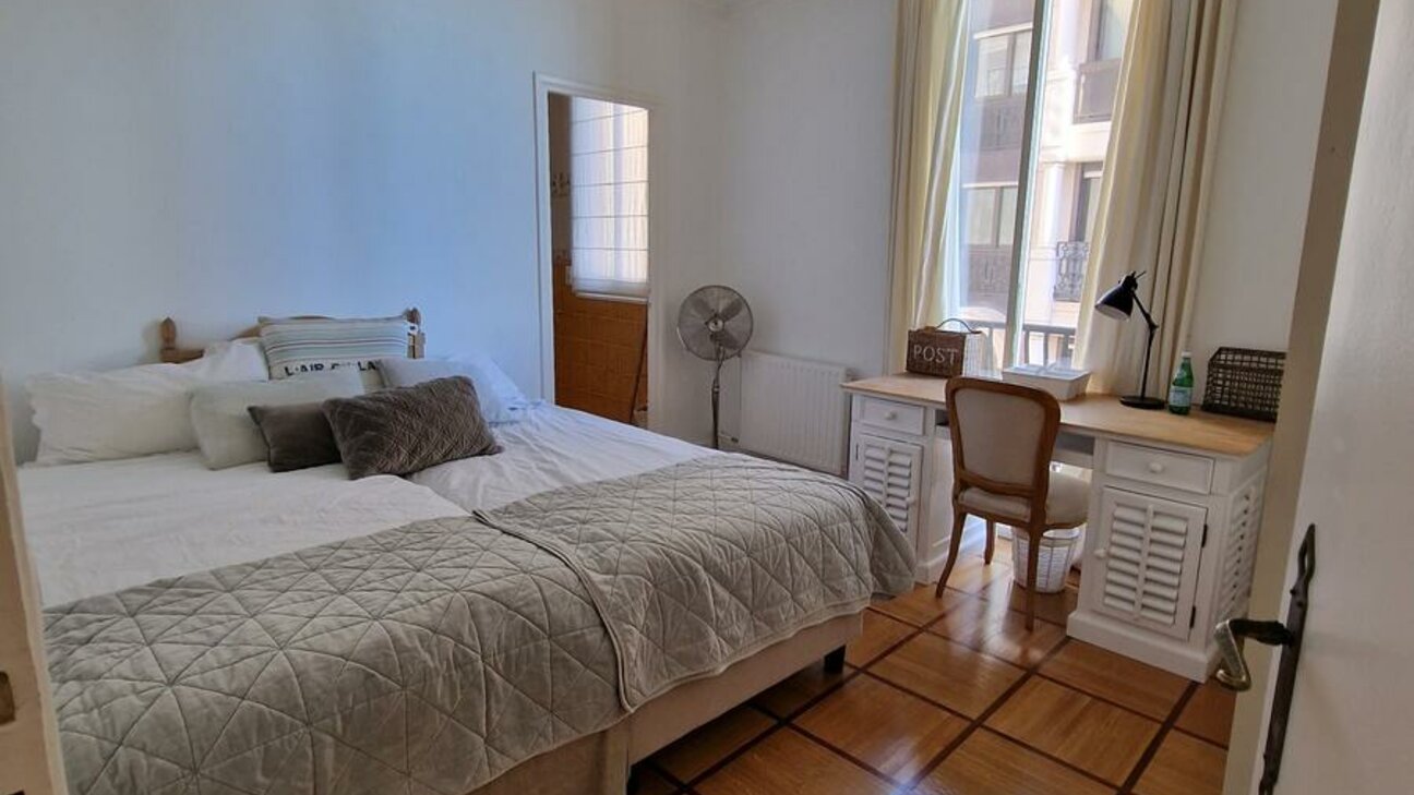 APPARTEMENT 4/5 PIECES - LA ROUSSE - ST ROMAN - 3 / 5